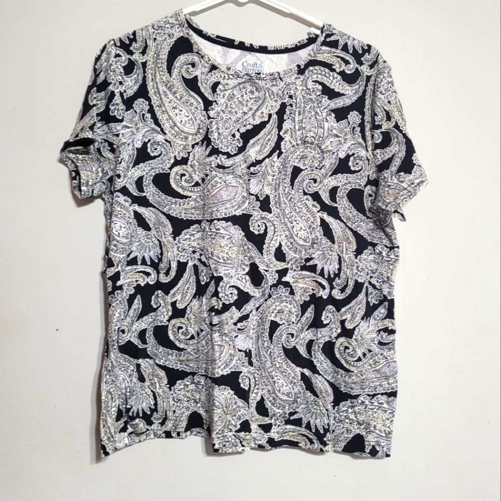 Croft & Barrow Black and White Paisley Short Sleeve‎ Top Xxl